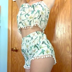 MISSGUIDED TWO PIECE SET